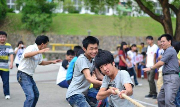 永泰城乡建设职业中专学校晨跑