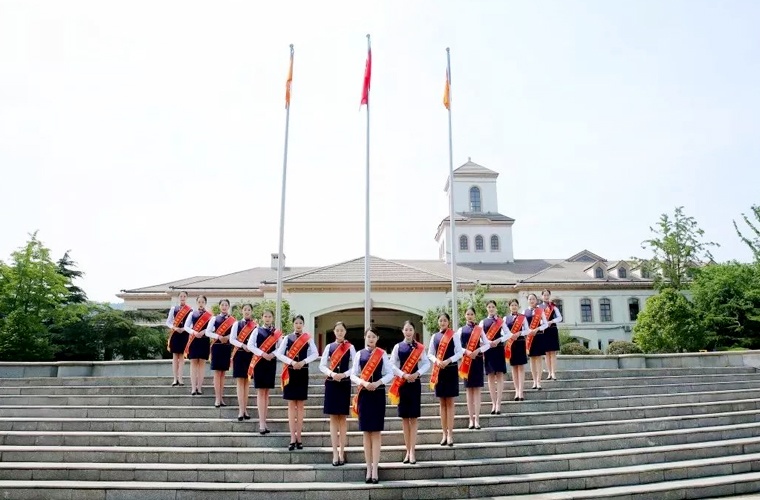 龙海航空空乘学校